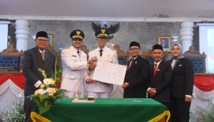 Rapat Paripurna Perdana, Walikota Sukabumi Tabuh Genderang Perang Lawan Korupsi