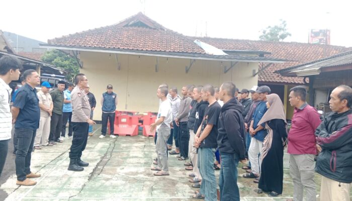 Potret 11 Pelaku Tawuran Antar Kampung di Cicurug Diamankan