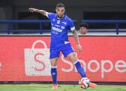 Gawat! Kurzawa Cedera Hamstring, Absen di Dua Laga Sisa Persib