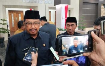 Bupati Sukabumi Asep Japar