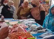 Diskumindag Kota Sukabumi Sidak Pasar Pelita