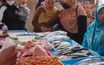 Diskumindag Kota Sukabumi Sidak Pasar Pelita
