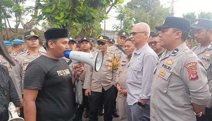 Judol Seret Nama ASN, Forum Komunikasi Mahasiswa Sukabumi Geruduk UPTD Bina Marga