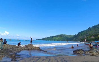 Pesona Pantai Cibangban Cisolok Sukabumi
