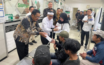 Bupati Sukabumi Tinjau Samsat Cibadak