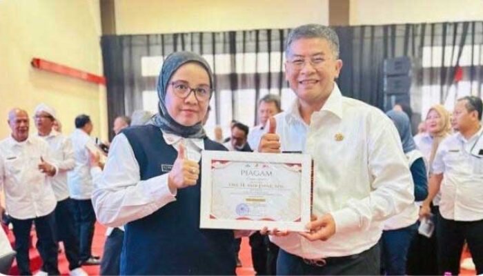 DKUKM Kabupaten Sukabumi Boyong Dua Anugerah Koperasi Jabar