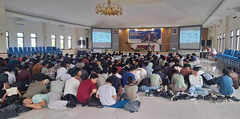 Diarpus Kabupaten Sukabumi Pacu Budaya Baca Ratusan Santri Al-Bayan