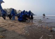 Gerakan Asri Langit Biru di Pantai Palabuhanratu Sukabumi