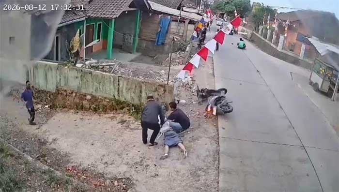 Lakalantas Cikembar Sukabumi