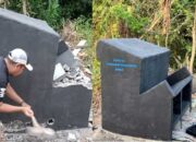Pembongkaran Fasilitas Pembakaran Sampah KKN UMMI