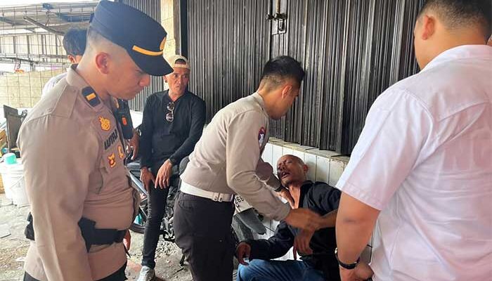 Pria Bawa Sajam di Pasar Lettu Bakrie Sukabumi, Diamankan Polisi 