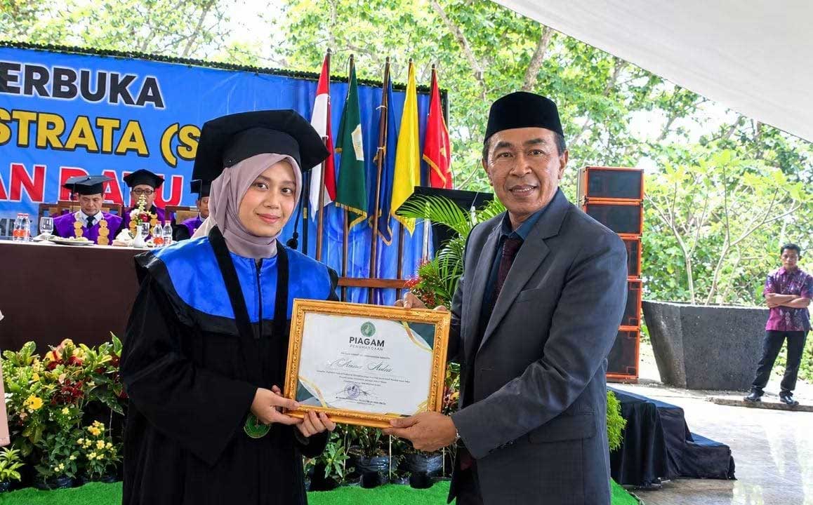 Mahasiswa STAI Palabuhanratu Resmi Sandang Gelar Sarjana